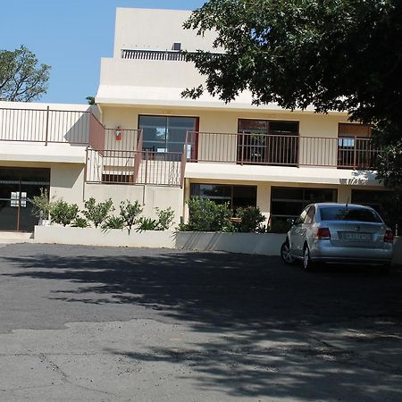 Pyramids Motel Van Reenen Ngoại thất bức ảnh
