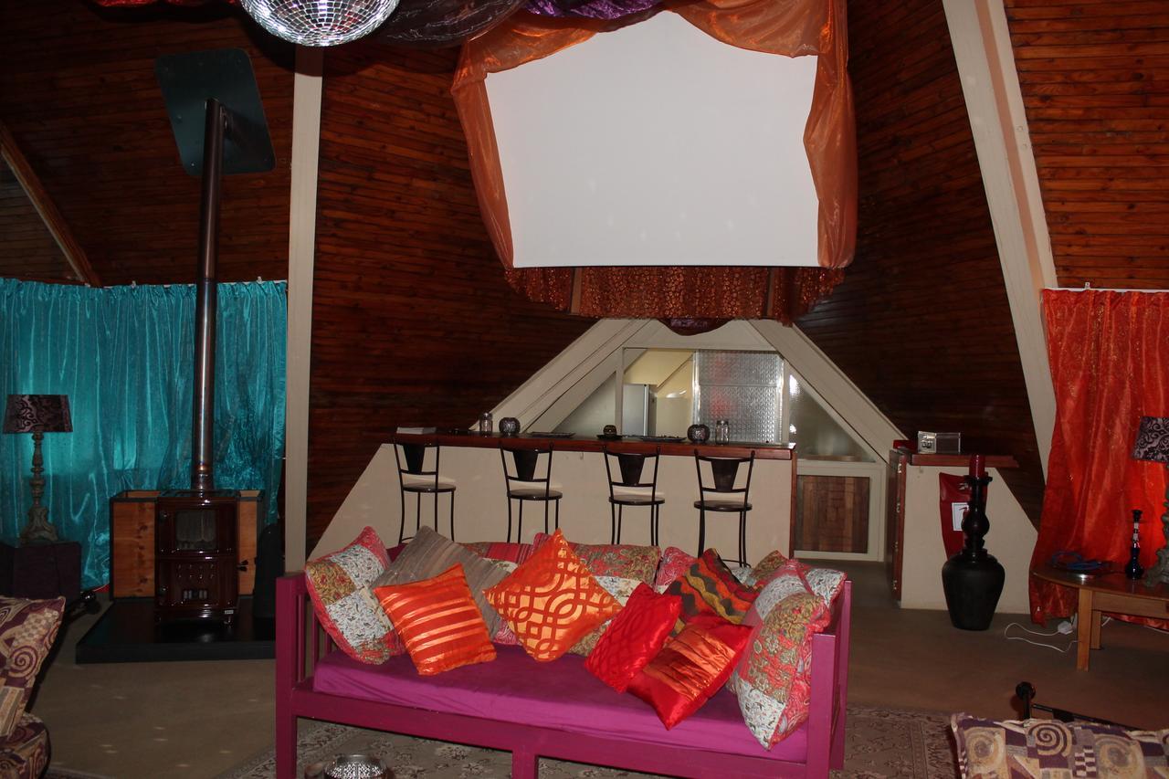 Pyramids Motel Van Reenen Ngoại thất bức ảnh