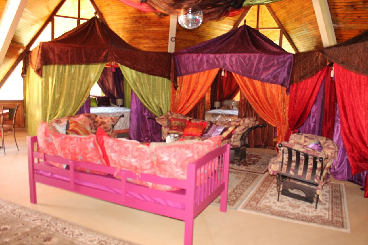 Pyramids Motel Van Reenen Ngoại thất bức ảnh