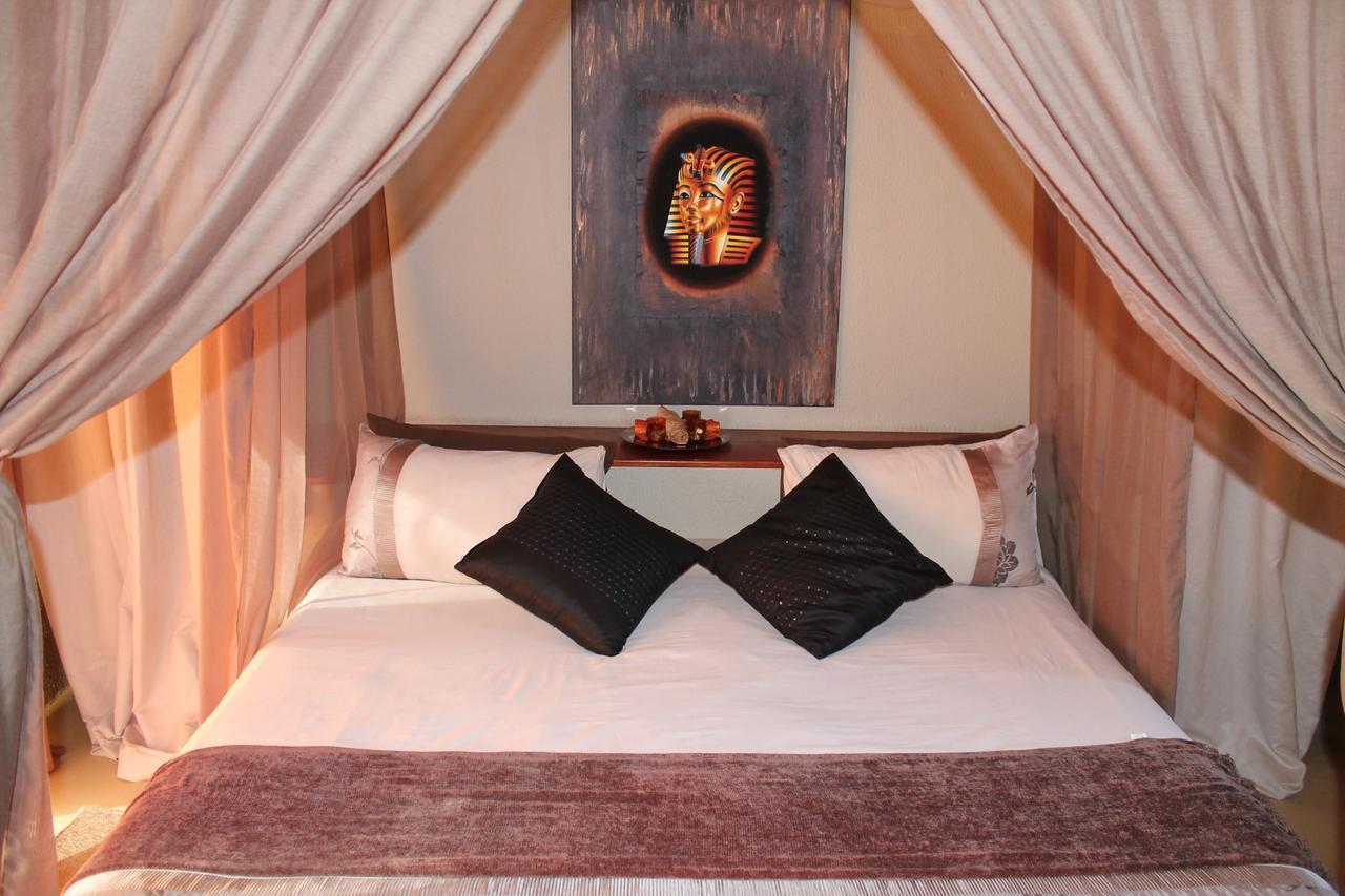 Pyramids Motel Van Reenen Ngoại thất bức ảnh