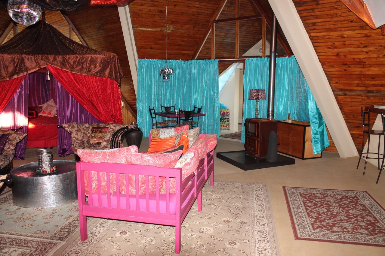 Pyramids Motel Van Reenen Ngoại thất bức ảnh