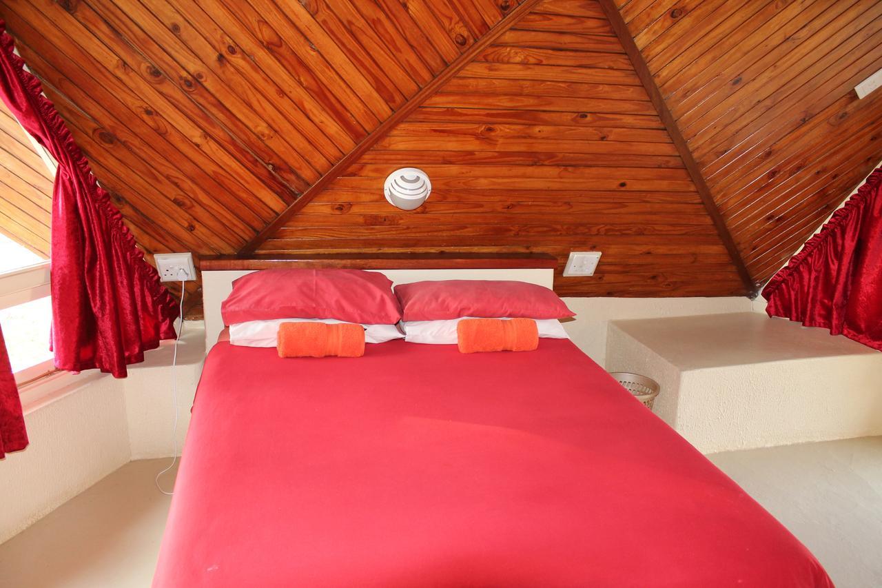 Pyramids Motel Van Reenen Ngoại thất bức ảnh