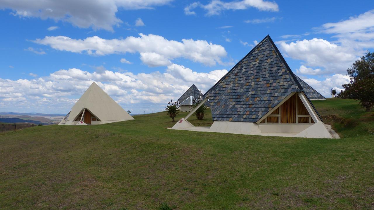 Pyramids Motel Van Reenen Ngoại thất bức ảnh
